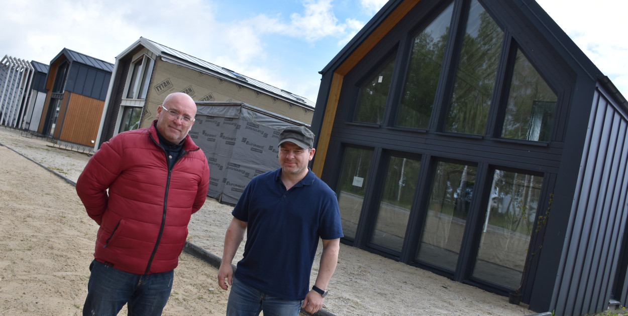 Jerzy Nartowski i Łukasz Tracz - przedstawiciele firmy MTB Modules z Chojnic