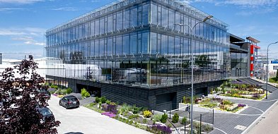 Drutex w nowej siedzibie. Nowoczesny biurowiec za 60 mln zł-23